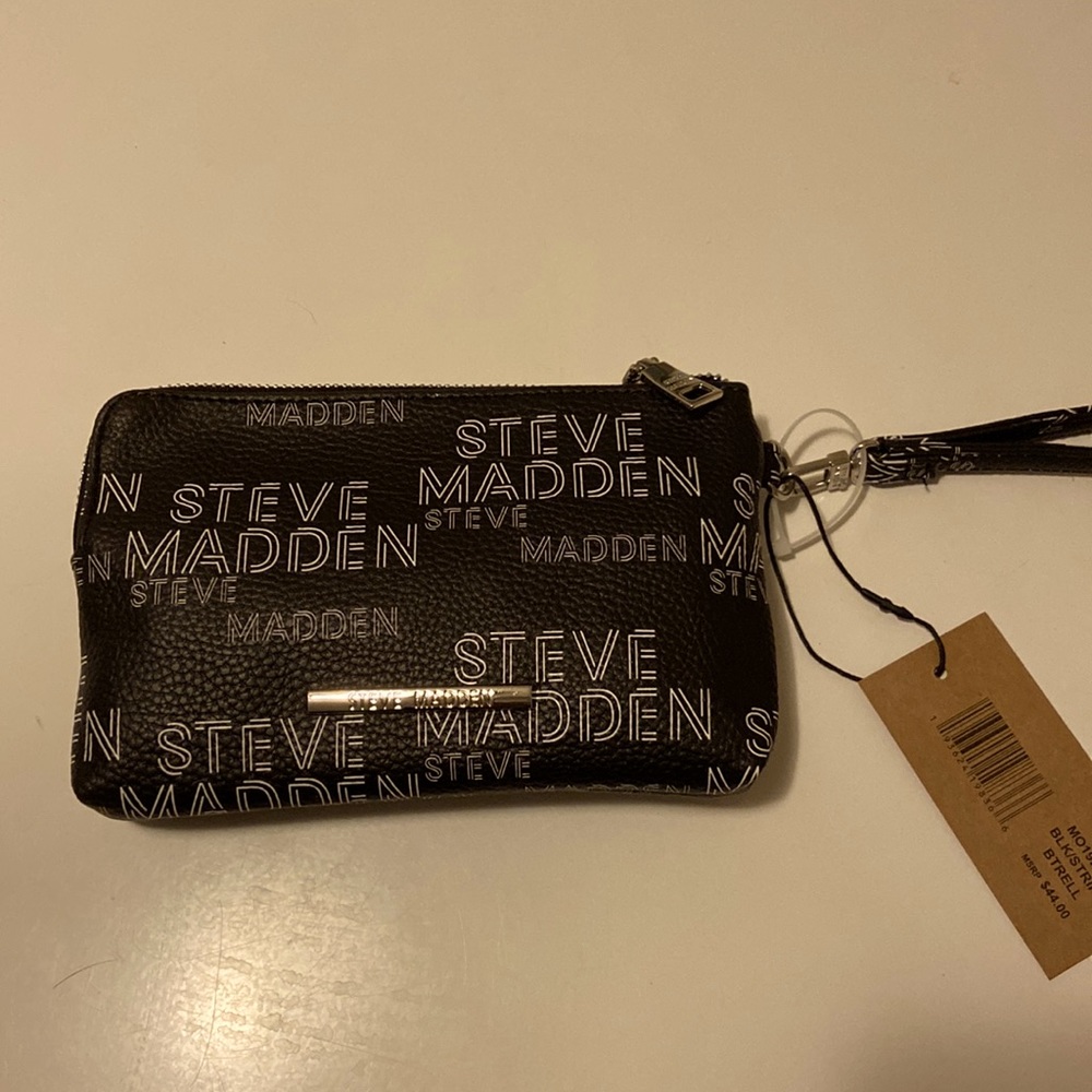 Steve Madden wristlet purse